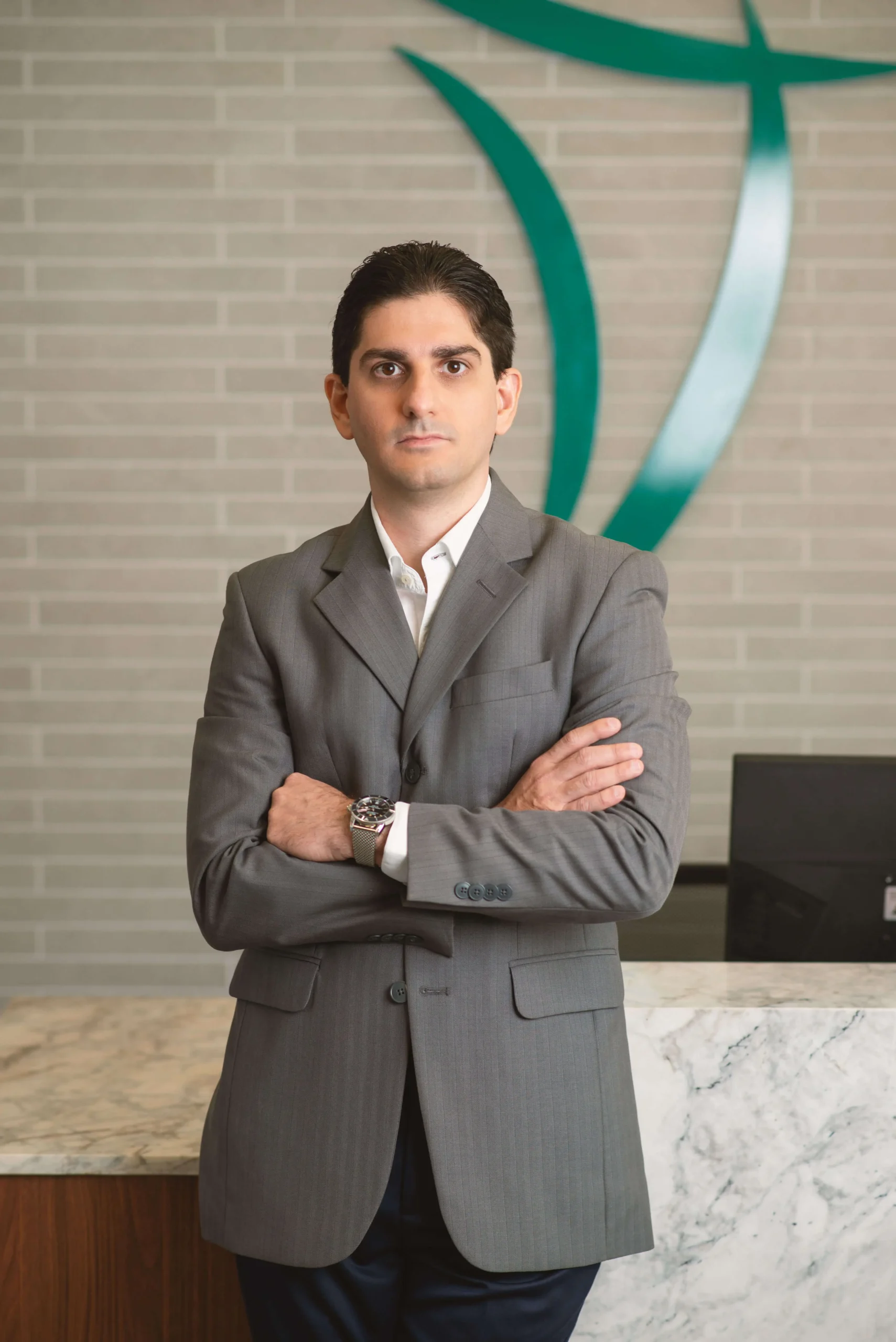 Dr. Valmir Pagliaro Franco — Cirurgião de Ombro e Cotovelo